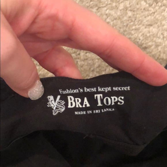 Black tank top with built in liner - Picture 3 of 4